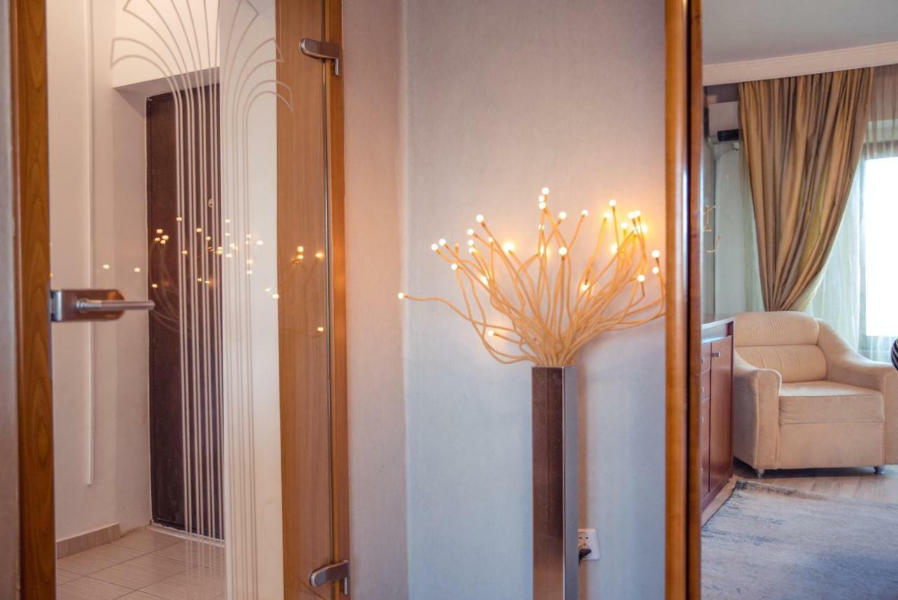 Dream Residence Romantic Bukares Bagian luar foto