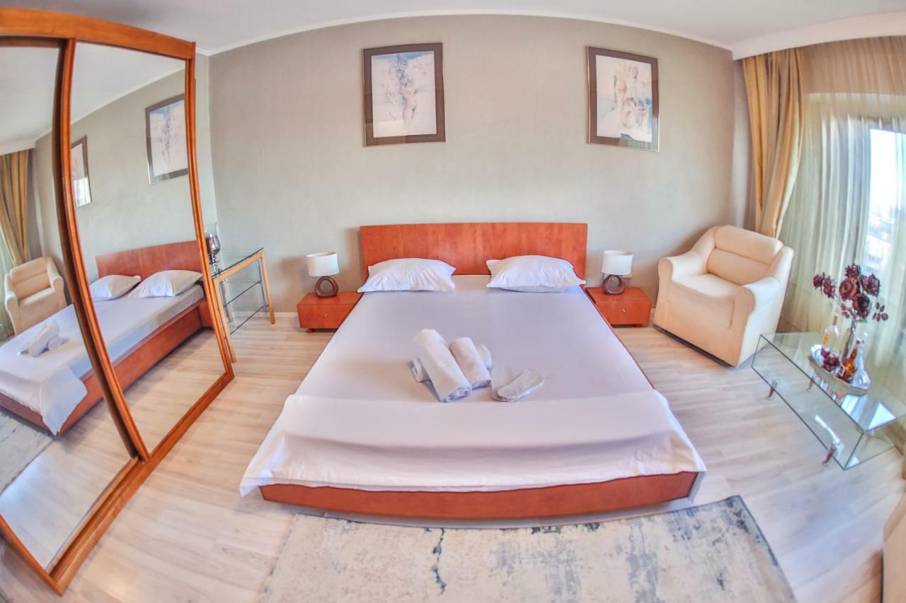 Dream Residence Romantic Bukares Bagian luar foto