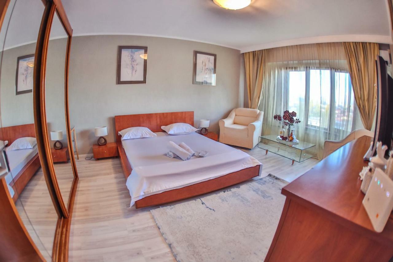 Dream Residence Romantic Bukares Bagian luar foto