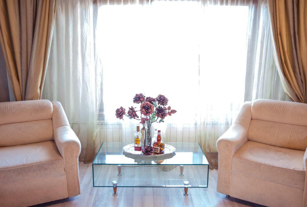 Dream Residence Romantic Bukares Bagian luar foto