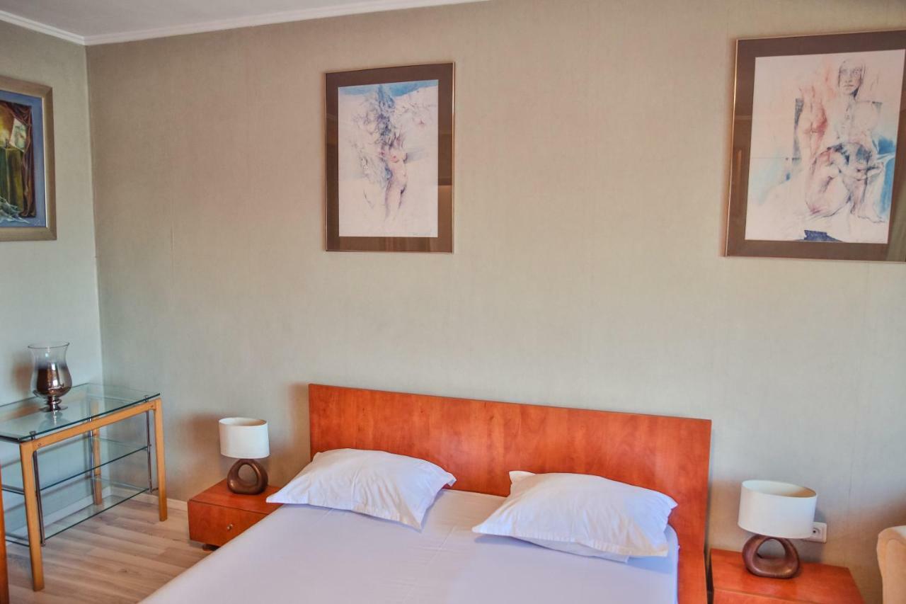Dream Residence Romantic Bukares Bagian luar foto