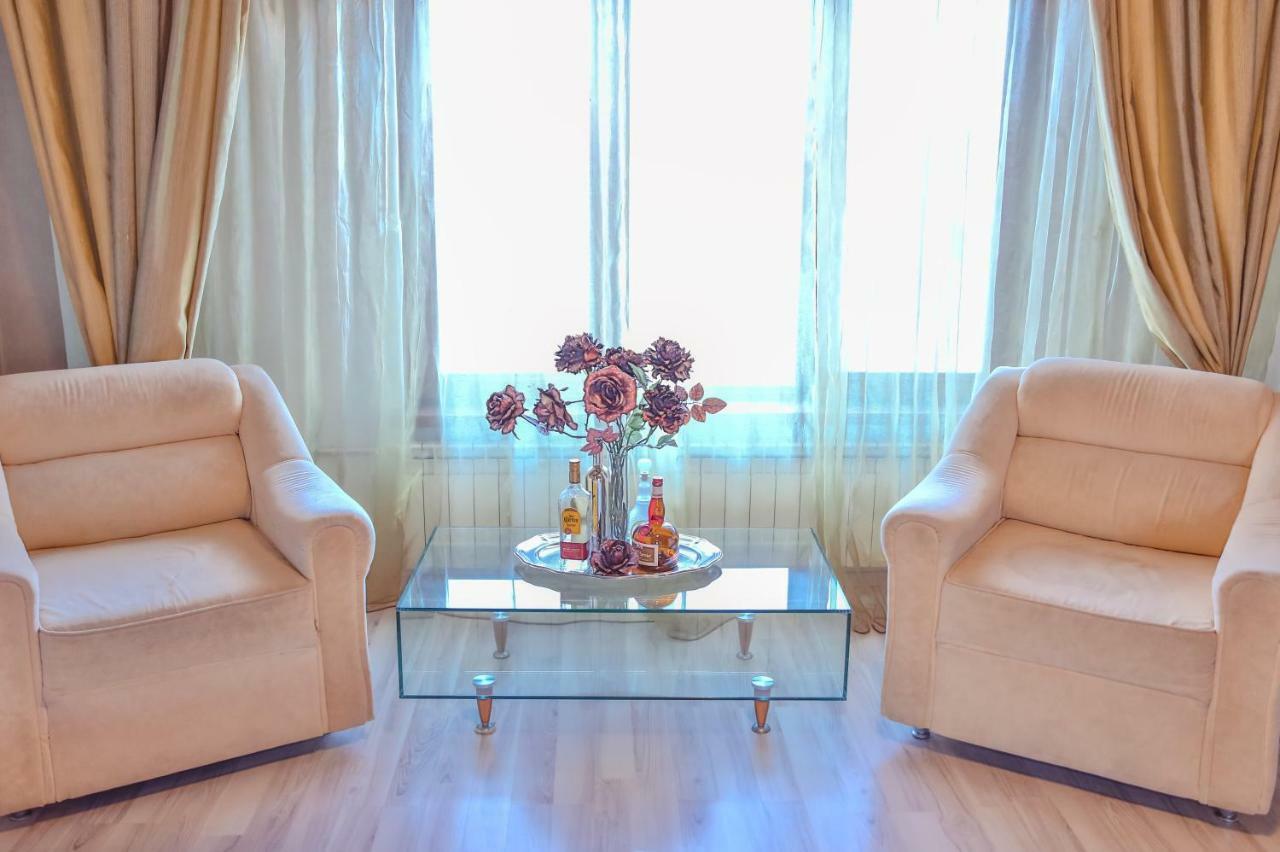 Dream Residence Romantic Bukares Bagian luar foto
