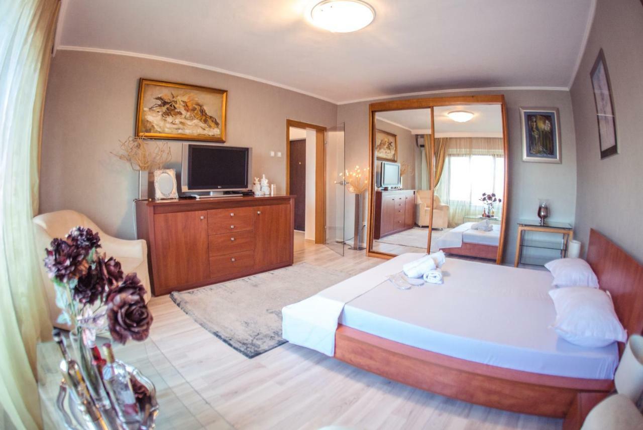 Dream Residence Romantic Bukares Bagian luar foto