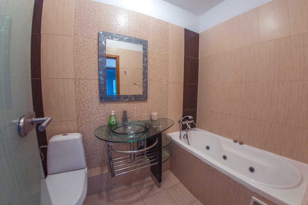 Dream Residence Romantic Bukares Bagian luar foto